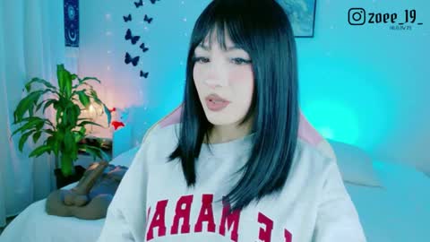 Zoe  online show from May 2026 04:19:02 AM
