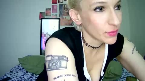 Bella online show from April 2026 05:10:02 AM