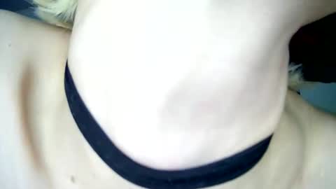 Snapshot of cutefemme chatting on May 2026 04:08:02 AM Bella online show from May 2026 04:08:02 AM