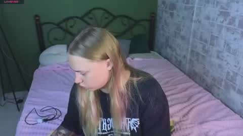 Amyy online show from July 2026 11:07:01 PM