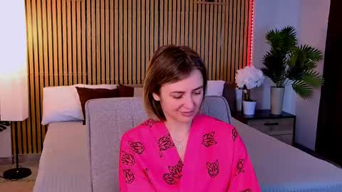 cutemirage online show from April 2026 02:45:02 PM