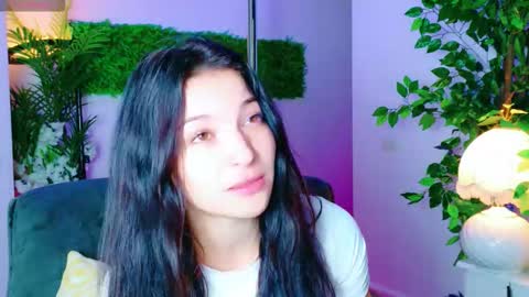 Snapshot of cuteness__girl chatting on October 2025 06:19:01 AM cuteness__girl online show from October 2025 06:19:01 AM