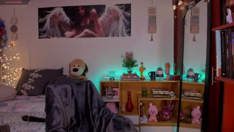 Snapshot of cuteweed420 chatting on April 2026 01:08:01 AM cuteweed420 online show from April 2026 01:08:01 AM