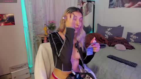 Snapshot of cuteweed420 chatting on May 2026 11:13:01 PM cuteweed420 online show from May 2026 11:13:01 PM