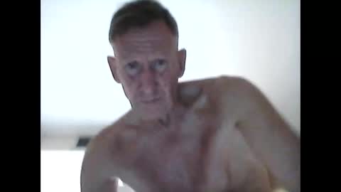 cutewhitebutt online show from December 2024 09:39:02 AM