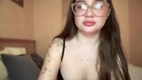 Snapshot of cuteyaji chatting on November 2025 06:56:02 PM CuteAnn online show from November 2025 06:56:02 PM