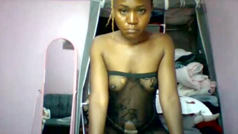 cutezola online show from November 2025 03:59:02 AM