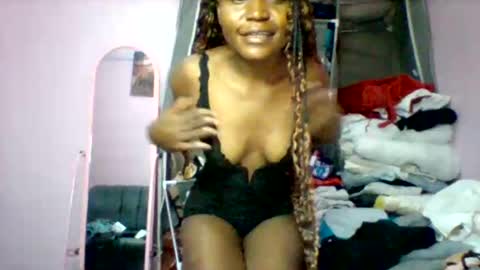 cutezola online show from November 2025 04:55:01 AM