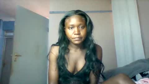 cutezola online show from November 2025 04:16:01 AM