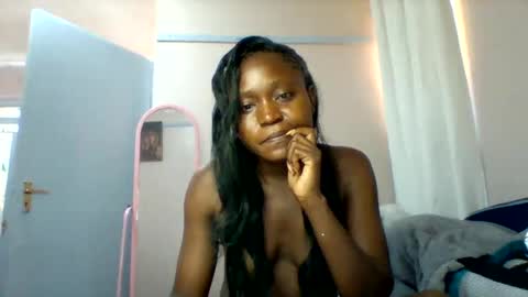 cutezola online show from December 2025 06:09:01 AM
