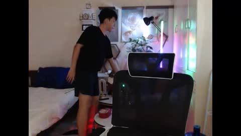 Neil Taylor online show from December 2025 01:17:04 PM