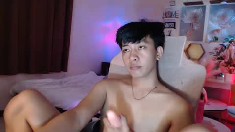 Neil Taylor online show from December 2025 07:53:02 PM