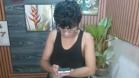 Snapshot of cutie_mico chatting on February 2026 10:12:01 AM cutie_mico online show from February 2026 10:12:01 AM