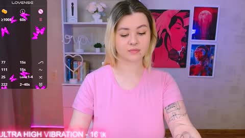 Snapshot of cutie_mili chatting on January 2025 10:52:02 AM mili online show from January 2025 10:52:02 AM