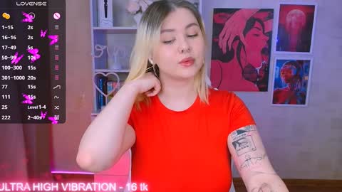 Snapshot of cutie_mili chatting on February 2025 02:13:02 PM mili online show from February 2025 02:13:02 PM