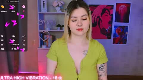 Snapshot of cutie_mili chatting on February 2025 08:46:01 AM mili online show from February 2025 08:46:01 AM