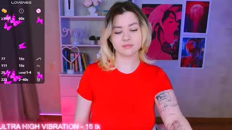 Snapshot of cutie_mili chatting on March 2025 04:15:02 AM mili online show from March 2025 04:15:02 AM