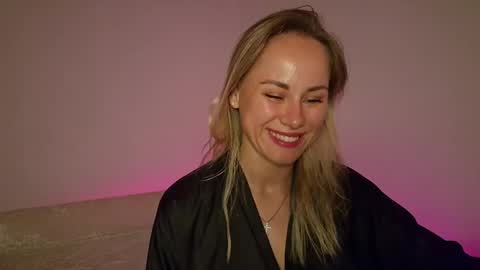 cutie_xoxo_ online show from June 2026 08:12:02 PM