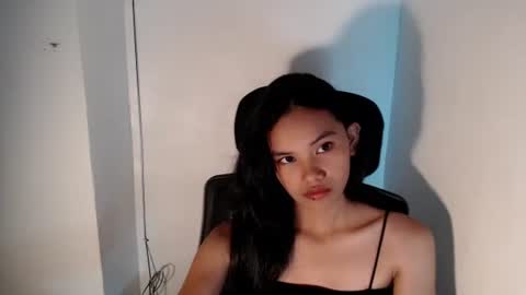 cutiee_lily2 online show from June 2026 01:21:02 AM