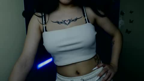 Emma online show from December 2025 07:17:01 AM