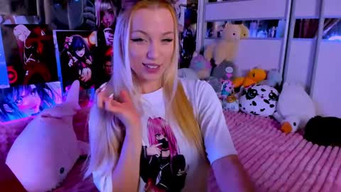 Nora online show from December 2024 09:37:01 PM