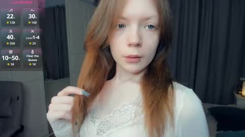 Snapshot of cuty_petite chatting on May 2026 05:46:01 AM Anne online show from May 2026 05:46:01 AM