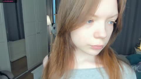 Snapshot of cuty_petite chatting on May 2026 05:36:02 AM Anne online show from May 2026 05:36:02 AM