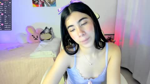 Snapshot of cyber_lizz chatting on January 2025 01:43:02 AM Liz online show from January 2025 01:43:02 AM