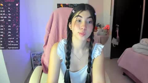 Snapshot of cyber_lizz chatting on November 2025 10:29:02 PM Liz online show from November 2025 10:29:02 PM