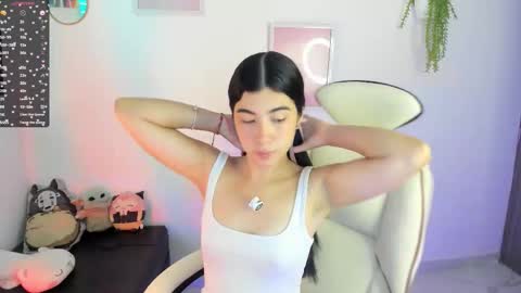 Snapshot of cyber_lizz chatting on January 2026 04:01:02 PM Liz online show from January 2026 04:01:02 PM