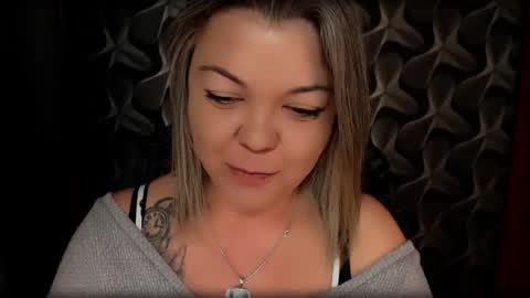 Snapshot of cyberdomme chatting on February 2025 06:44:01 AM Full time mean bitch. online show from February 2025 06:44:01 AM