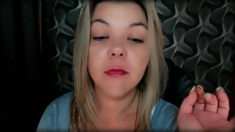 Snapshot of cyberdomme chatting on September 2025 11:17:01 PM Full time mean bitch. online show from September 2025 11:17:01 PM