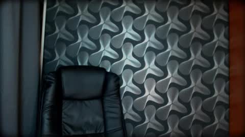 Snapshot of cyberdomme chatting on January 2026 01:10:02 AM Full time mean bitch. online show from January 2026 01:10:02 AM