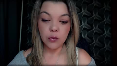 Snapshot of cyberdomme chatting on February 2026 02:10:02 AM Full time mean bitch. online show from February 2026 02:10:02 AM