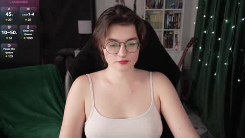 Helen Blossom online show from January 2025 06:49:01 PM