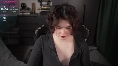 Helen Blossom online show from May 2026 07:48:02 PM