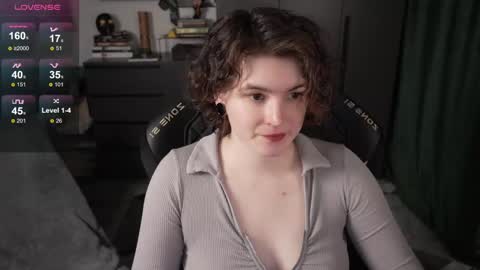 Helen Blossom online show from June 2026 02:08:02 PM