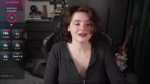 Helen Blossom online show from June 2026 01:20:02 PM