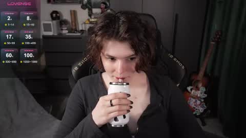 Helen Blossom online show from June 2026 01:32:02 PM