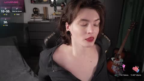 Helen Blossom online show from June 2026 01:37:01 PM