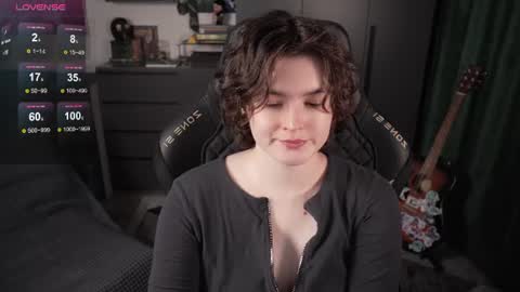 Helen Blossom online show from July 2026 02:13:01 PM