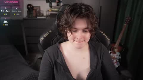 Helen Blossom online show from July 2026 07:39:01 PM