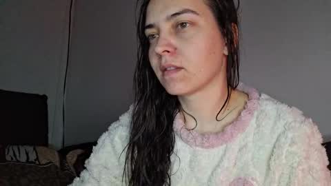 Snapshot of cyndee_winter chatting on December 2024 10:24:01 PM Cyndee Winter online show from December 2024 10:24:01 PM