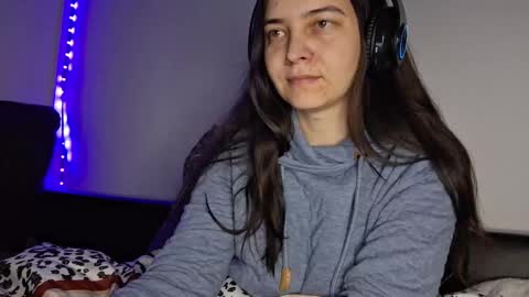 Snapshot of cyndee_winter chatting on December 2024 09:53:02 PM Cyndee Winter online show from December 2024 09:53:02 PM