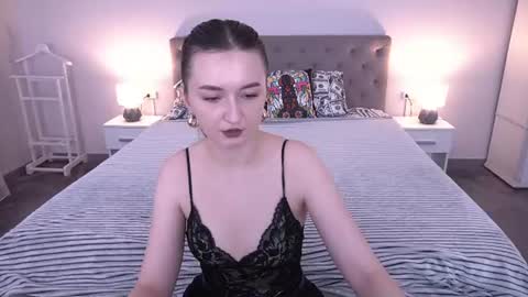 Cyrena online show from June 2026 12:36:01 PM