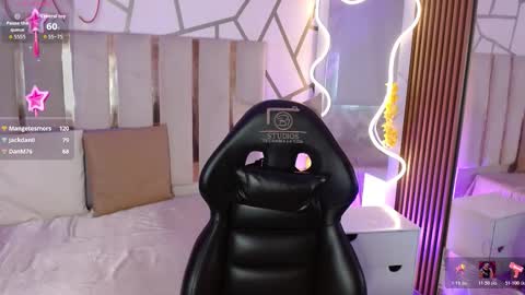 Snapshot of cyrus_tay chatting on February 2026 12:21:01 PM cyrus_tay online show from February 2026 12:21:01 PM