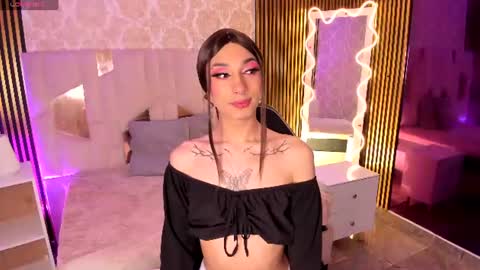 cyrus_tay online show from July 2026 04:27:01 AM