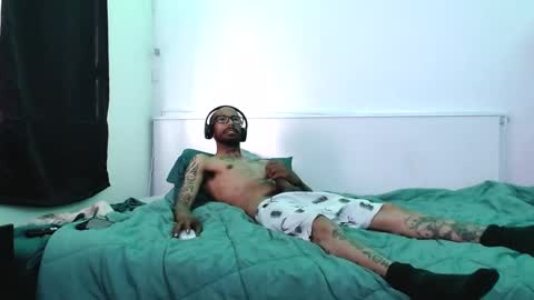SkinnyTattedGuy online show from July 2026 06:46:01 PM