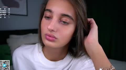 Snapshot of czamabech chatting on October 2025 12:55:01 AM Isabella online show from October 2025 12:55:01 AM