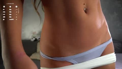 Isabella online show from May 2026 01:12:01 AM